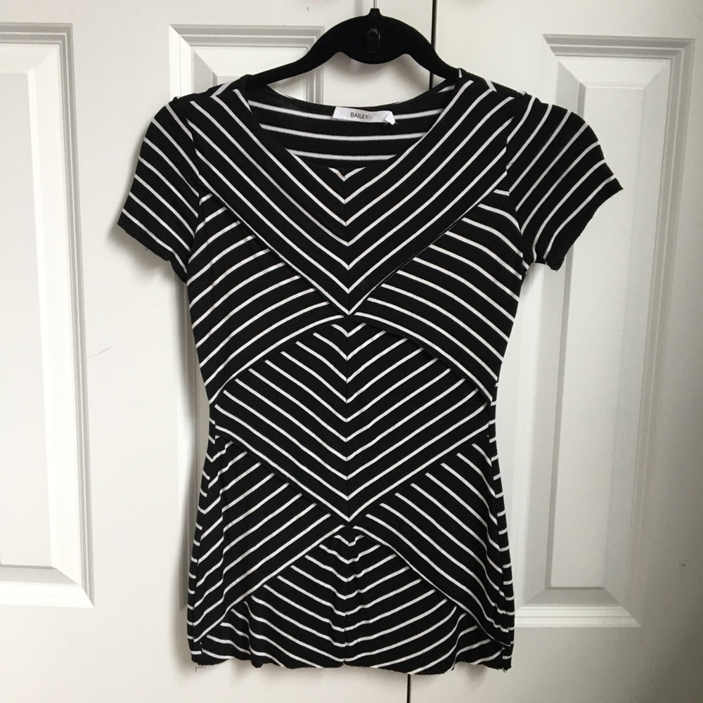 Bailey 44 Top